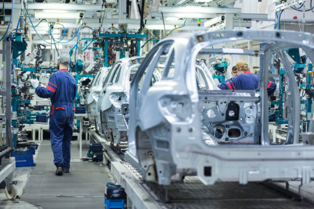 Valmet Automotive siirtyy Tesiltä valtion suoraan omistukseen